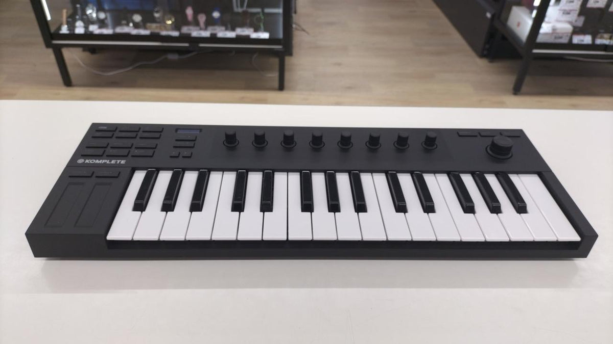 KOMPLETE MIDI Keyboard KONTROL S61