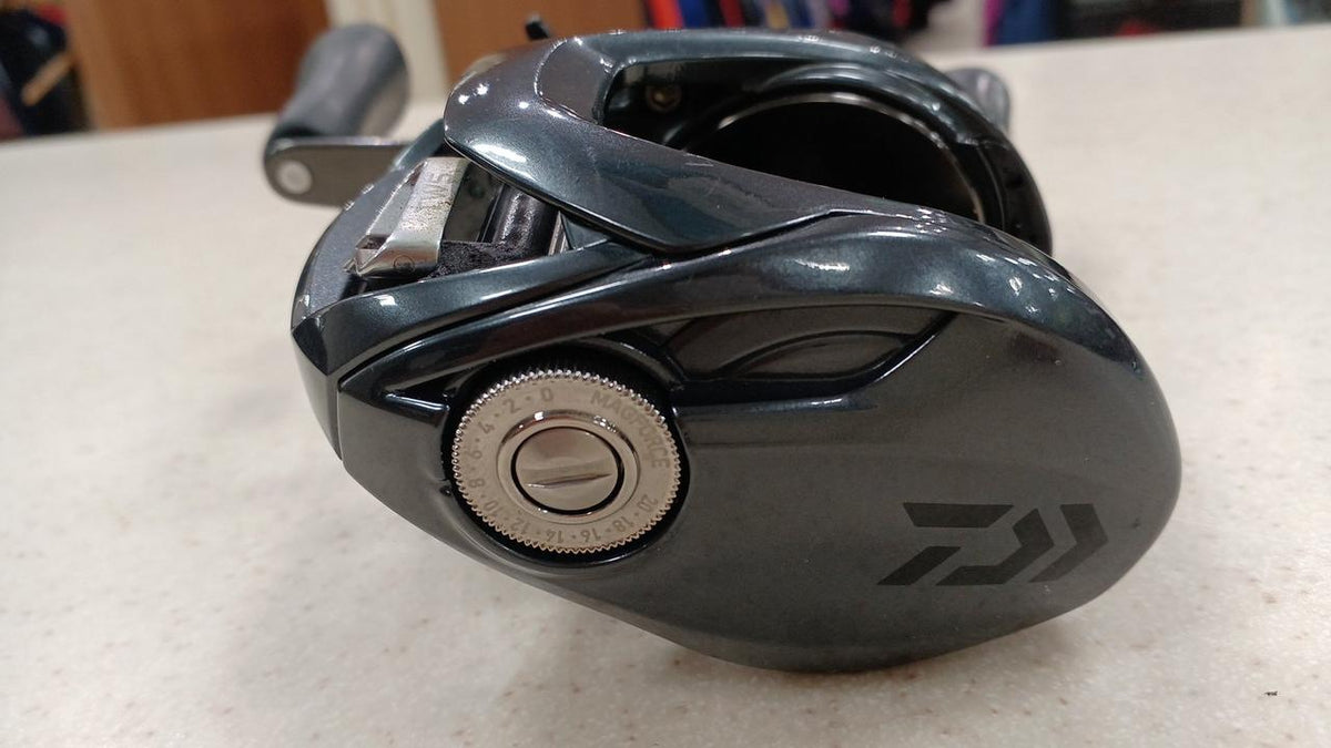 DAIWA Baitcasting Reel TATULA TW400XH