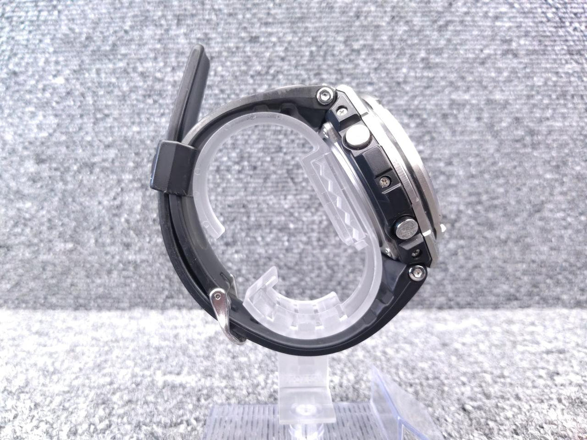 CASIO G-SHOCK GST-W110
