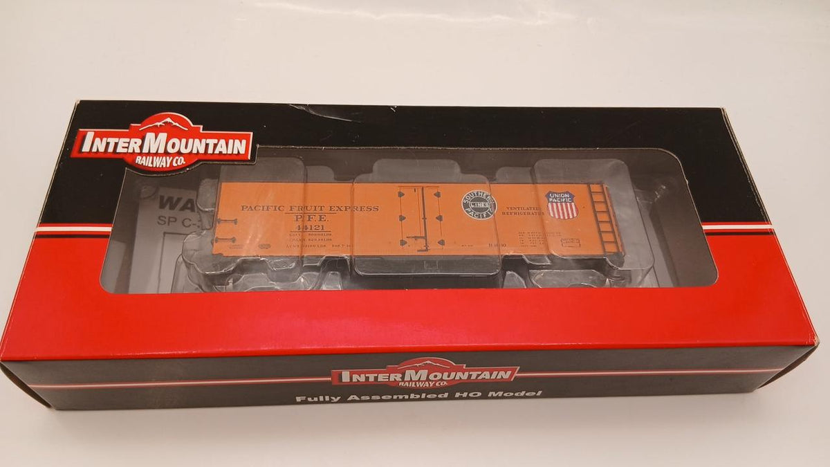 INTER MOUNTAIN HO Gauge PACIFIC FRUIT EXPRESS 44121