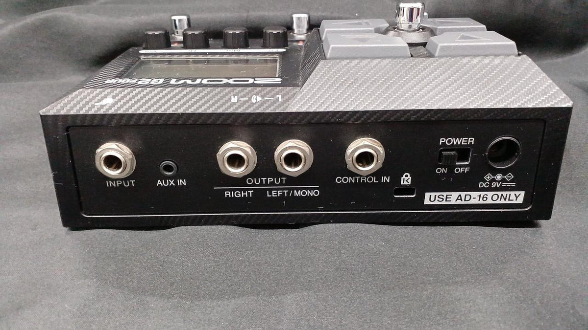 ZOOM Multi-Effects G2FOUR