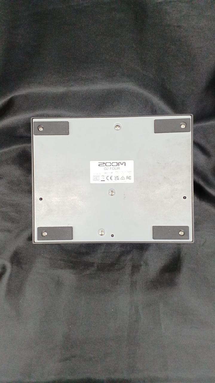 ZOOM Multi-Effects G2FOUR