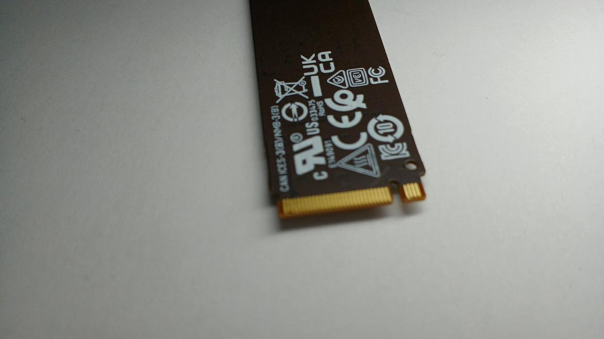 SAMSUNG SSD(256GB) MZ-VLQ2560