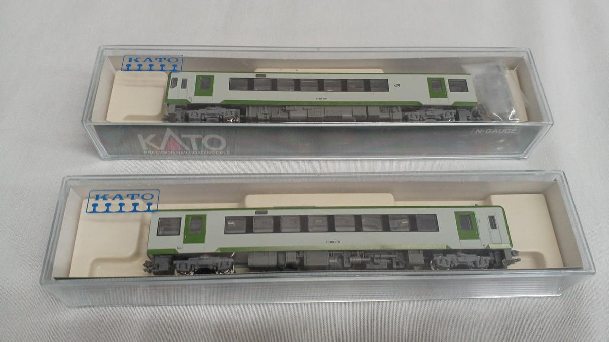 KATO N Gauge KiHa 111-100 + KiHa 112-100 2-Car Basic Set