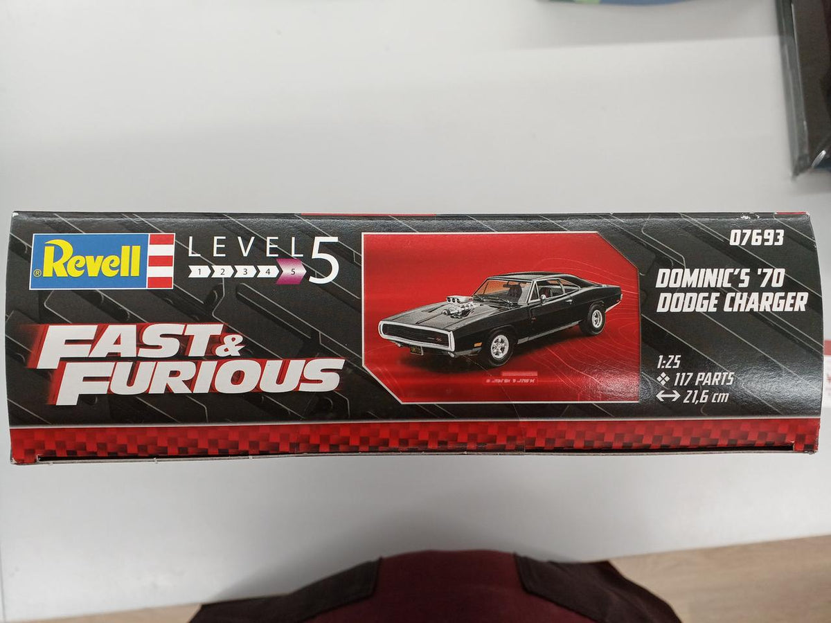 REVELL 1/25 Scale Plastic Model Dodge Charger "Dominic" "FAST & FURIO" - Banzai Thrifting | BanzaiHobby