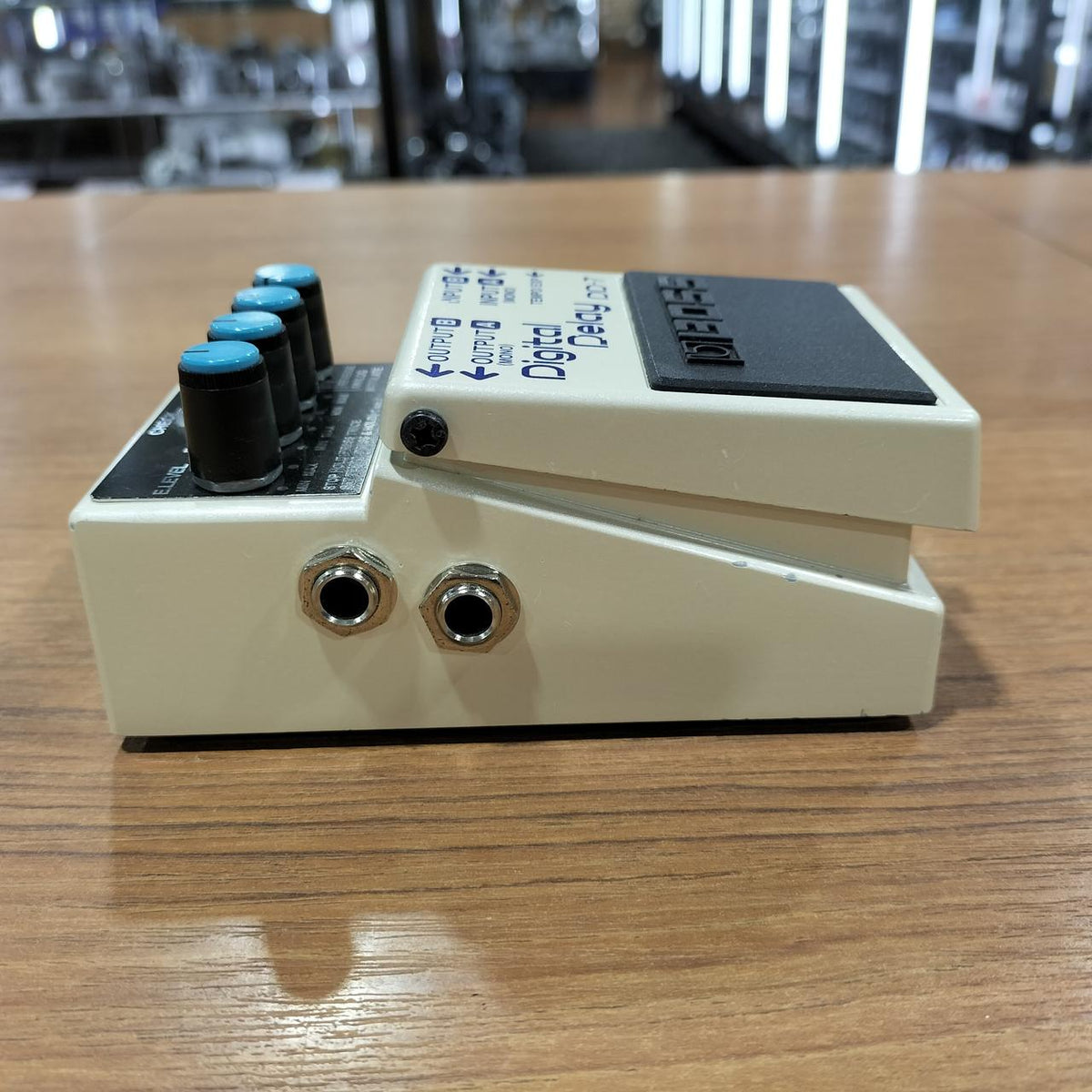 BOSS Delay DD-7 - Banzai Thrifting | BanzaiHobby