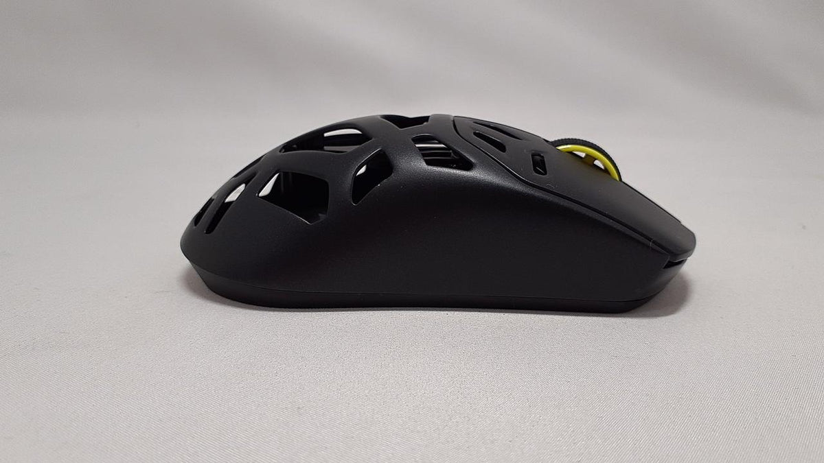 CORSAIR Gaming Mouse SABRE V2 PRO - Banzai Thrifting | BanzaiHobby