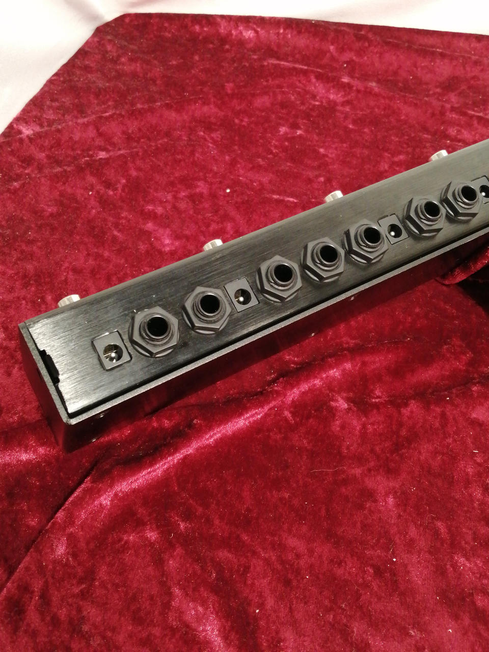 ONE CONTROL Switcher Chamaeleo Tail Loop MKII - Banzai Thrifting | BanzaiHobby