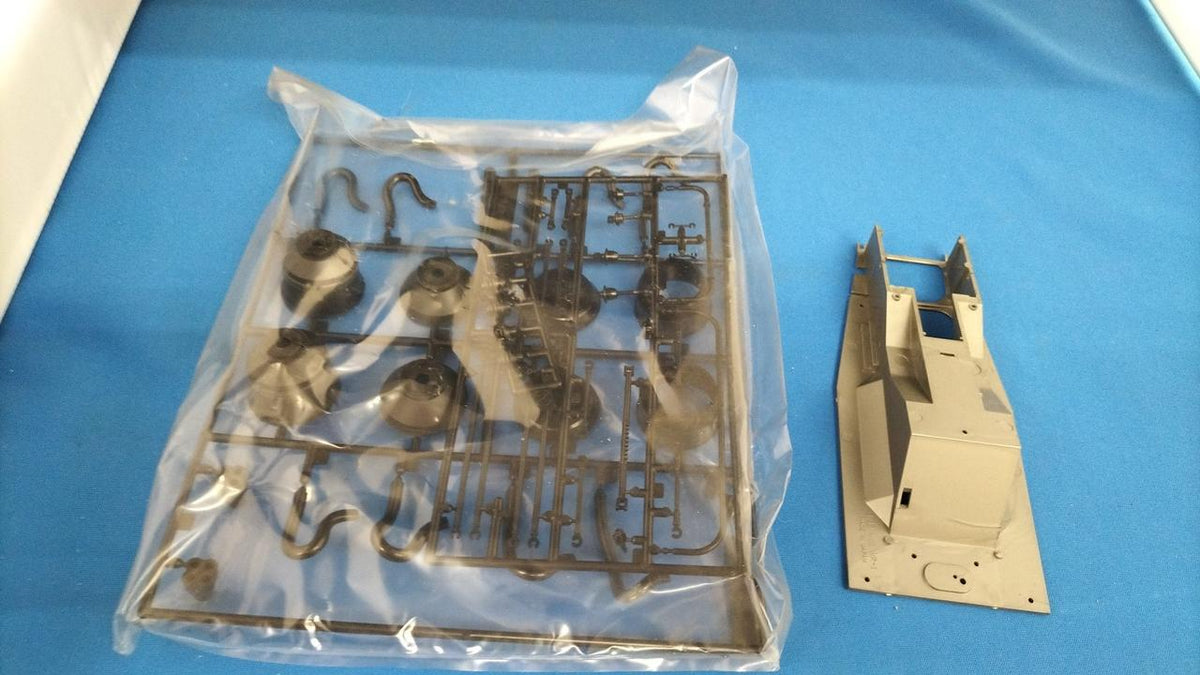 Tamiya WOLF WR1 FORD F1 1/12 Big Scale Series - Banzai Thrifting | BanzaiHobby