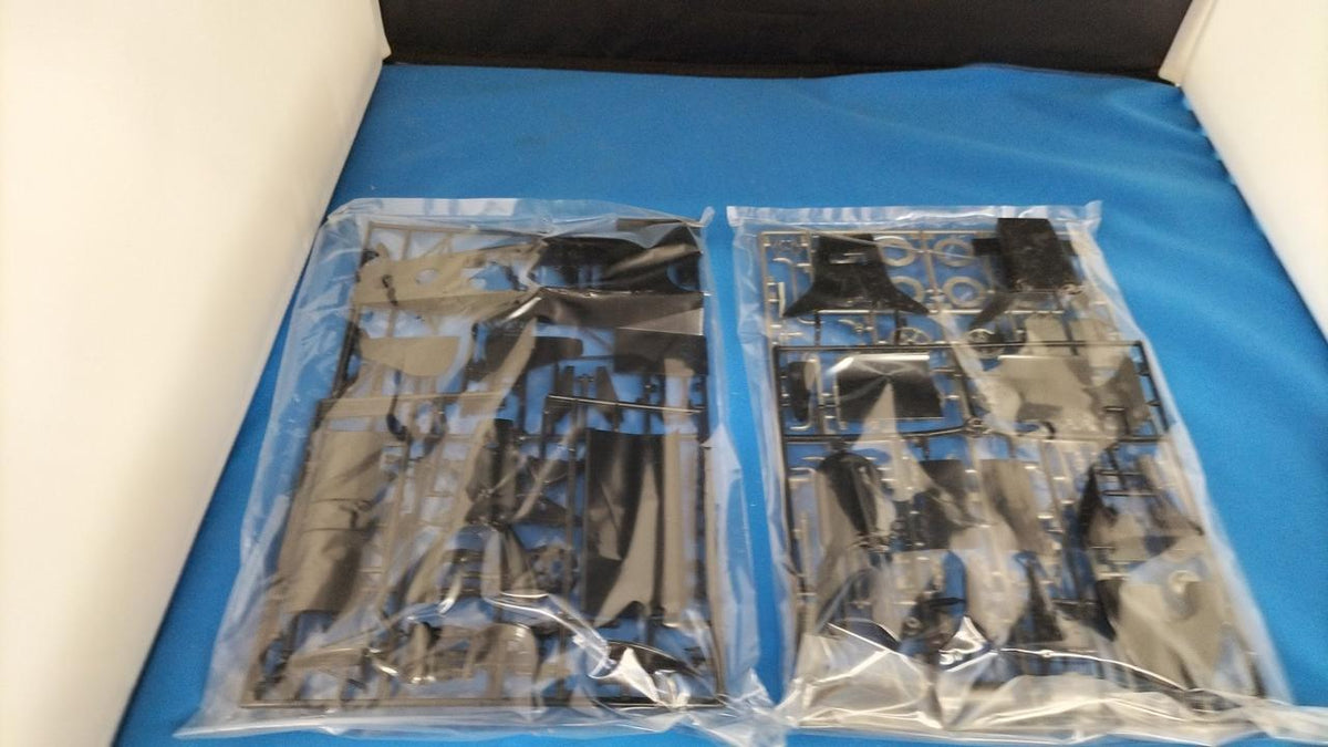 Tamiya LOTUS78 JPS MK3 Plastic Model - Banzai Thrifting | BanzaiHobby