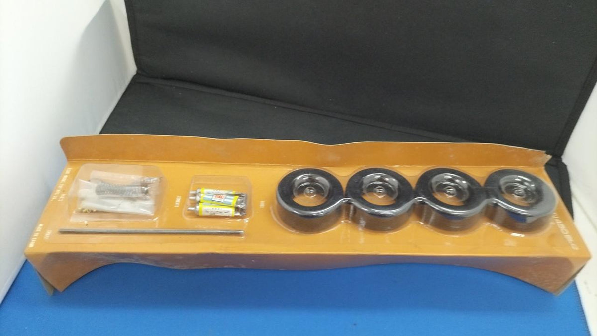 OTAKI Mercedes-Benz 450SLC Plastic Model - Banzai Thrifting | BanzaiHobby