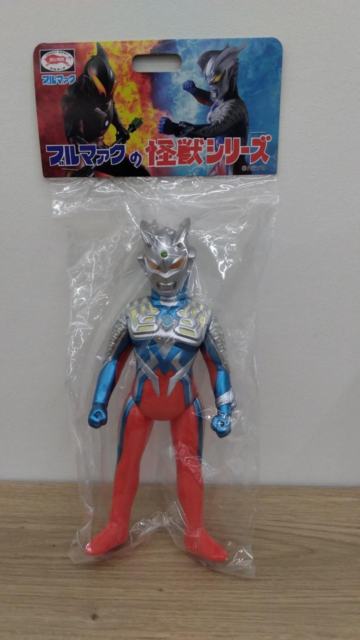 Burmak Ultraman Zero Ultraman Zero (Metallic) - Banzai Thrifting | BanzaiHobby
