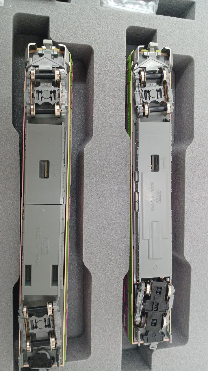 KATO N Gauge 10-2014 Hapiline Fukui 521 Series Standard Paint + Full Wrapping Formation - Banzai Thrifting | BanzaiHobby