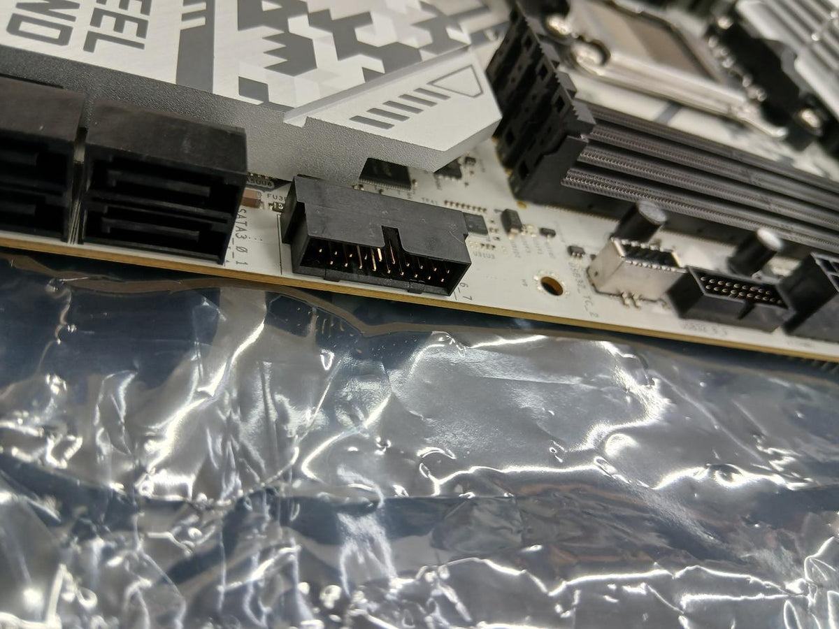 ASROCK Motherboard B650 STEEL LEGEND WIFI - Banzai Thrifting | BanzaiHobby