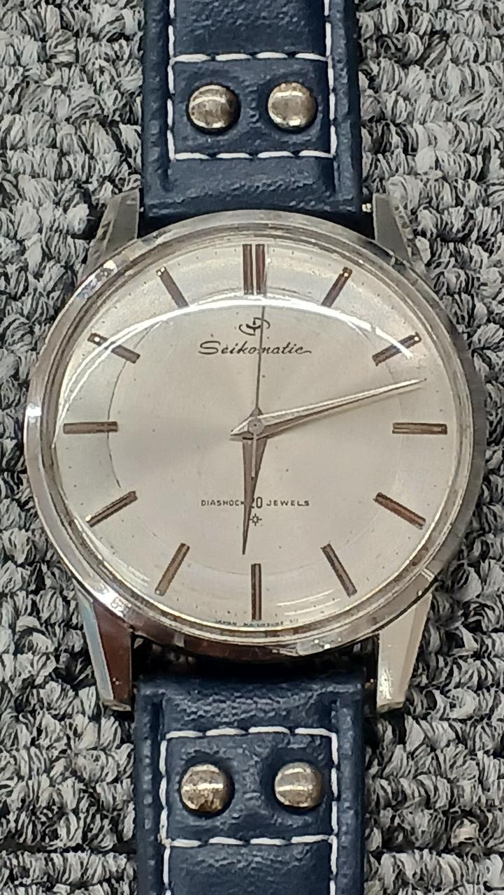 SEIKO automatic wristwatch - Banzai Thrifting | BanzaiHobby