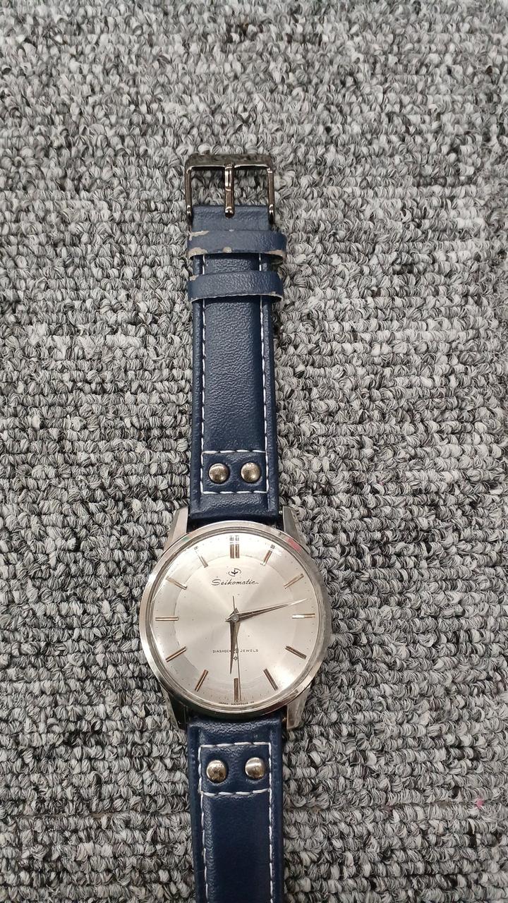 SEIKO automatic wristwatch - Banzai Thrifting | BanzaiHobby