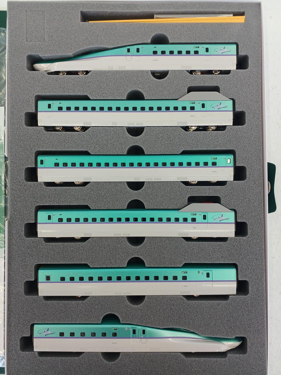 KATO H5 Series Hokkaido Shinkansen 'Hayabusa' 6-Car Set 10-1374 Basic / 10-1375 Additional A - Banzai Thrifting | BanzaiHobby