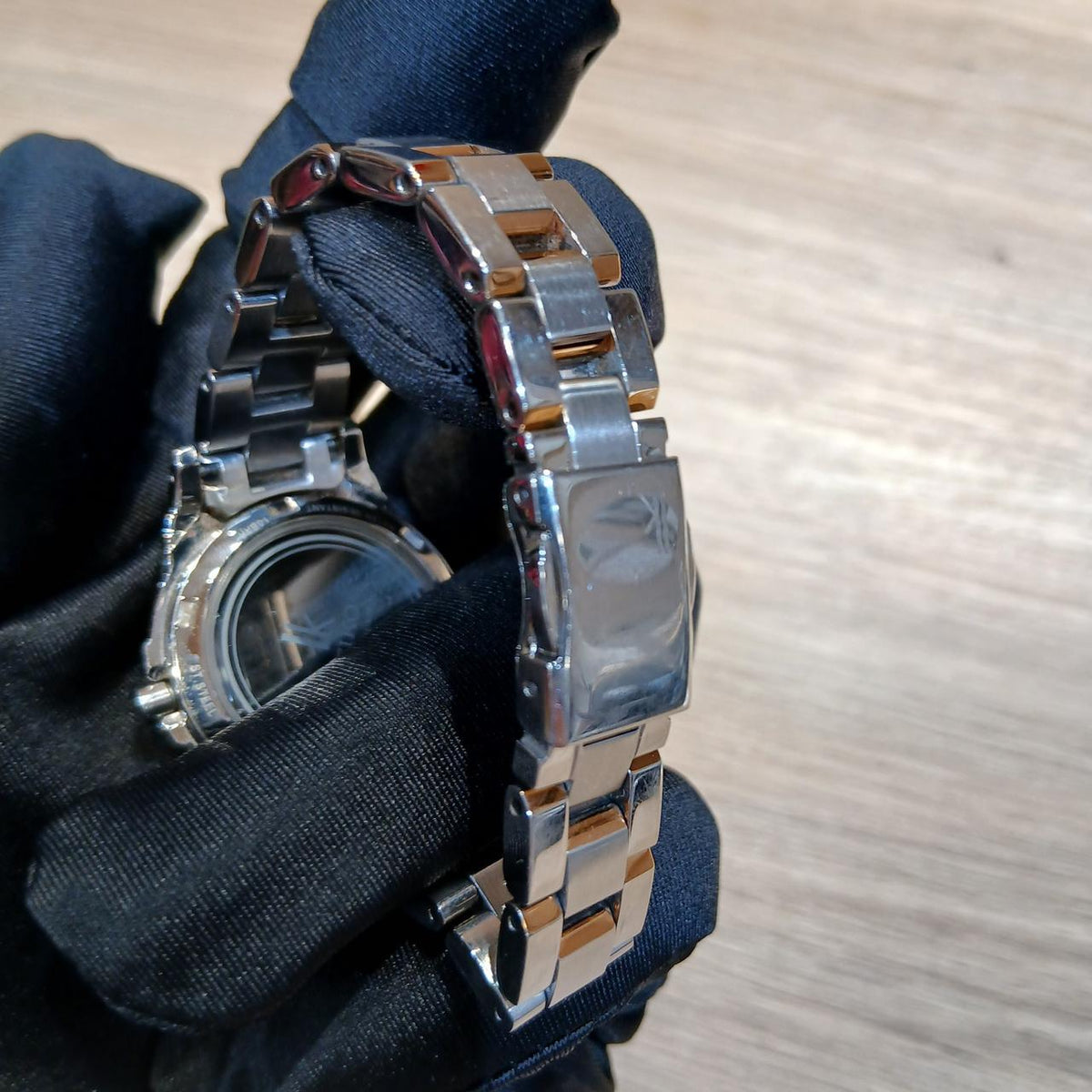 SEIKO Lucia RADIO WAVE CONTROL SOLAR 3b21-0aw0 - Banzai Thrifting | BanzaiHobby