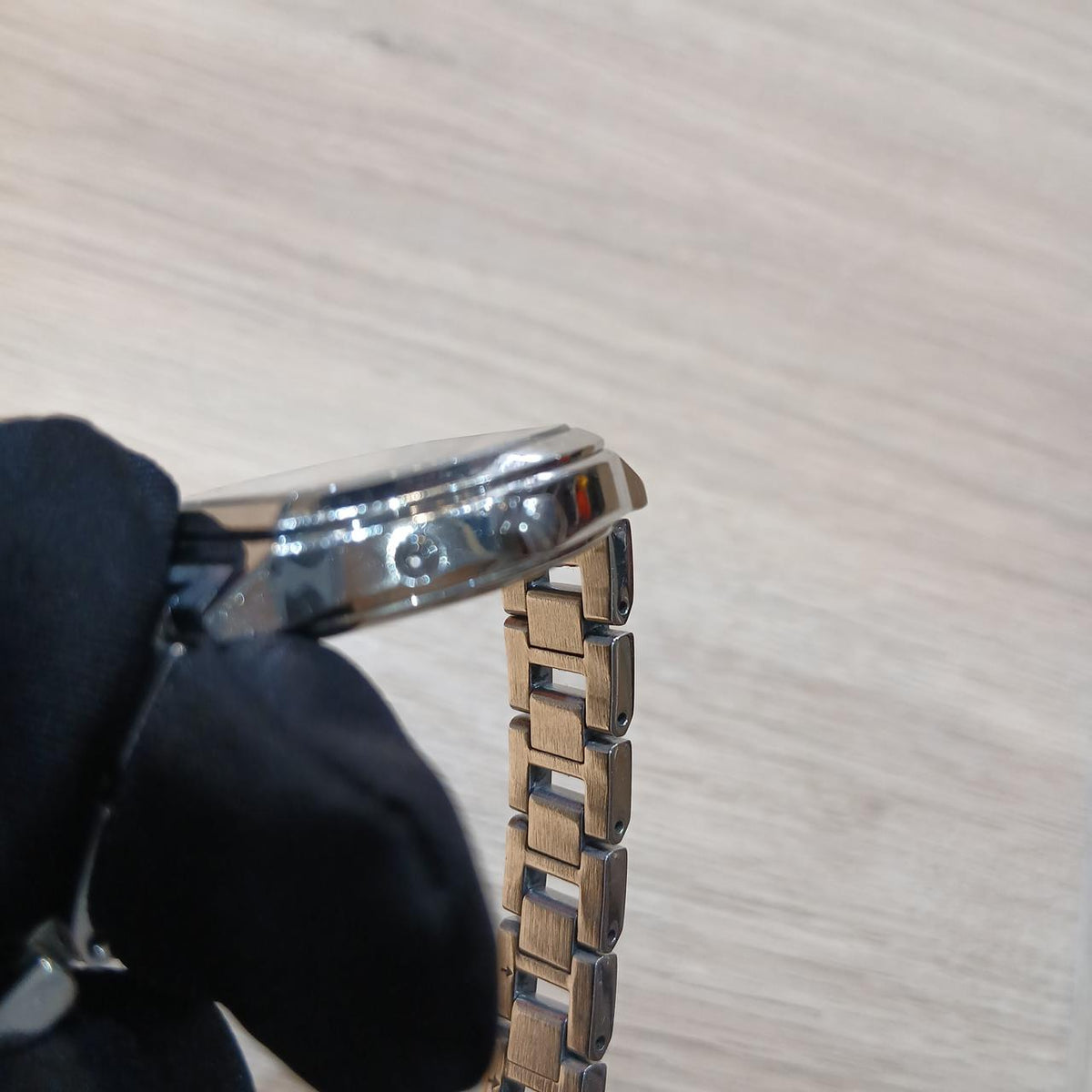 SEIKO Lucia RADIO WAVE CONTROL SOLAR 3b51-0ae0 - Banzai Thrifting | BanzaiHobby