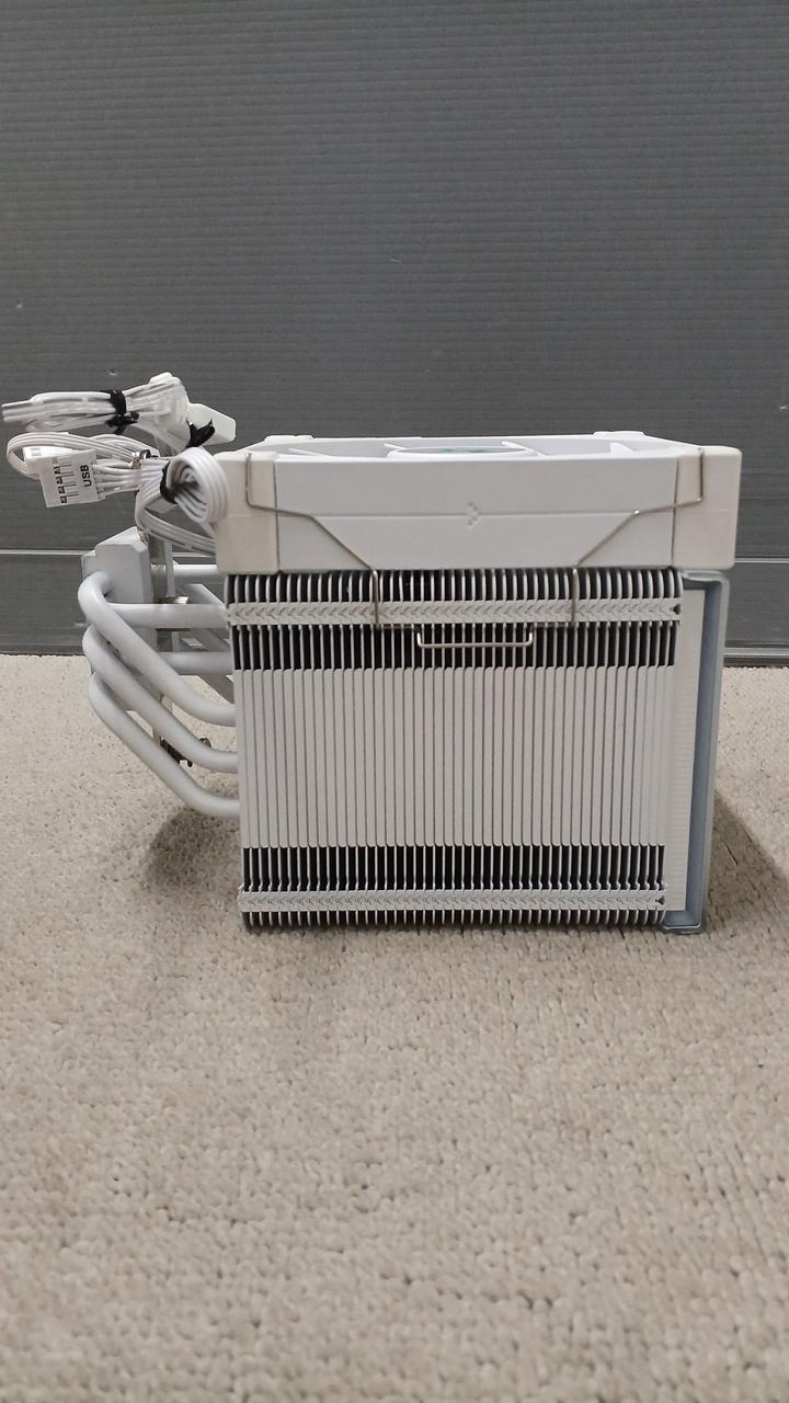 DEEPCOOL CPU Cooler AK500 DIGITAL WH - Banzai Thrifting | BanzaiHobby
