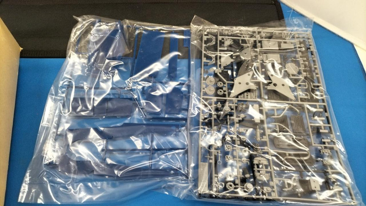 Tamiya Tyrell P34 Six Wheeler 1/12 Big Scale Series - Banzai Thrifting | BanzaiHobby