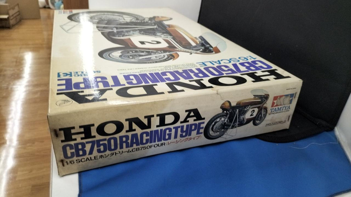 Tamiya HONDA CB750 RACING Type Big Scale Plastic Model - Banzai Thrifting | BanzaiHobby