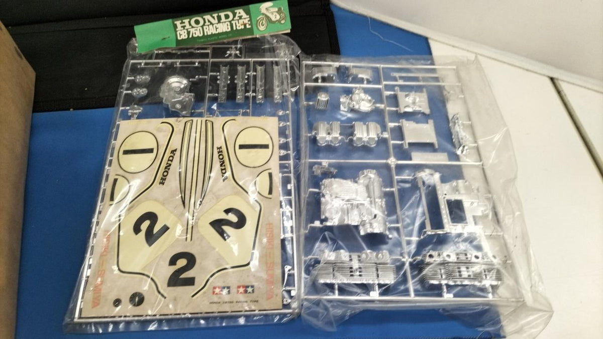 Tamiya HONDA CB750 RACING Type Big Scale Plastic Model - Banzai Thrifting | BanzaiHobby