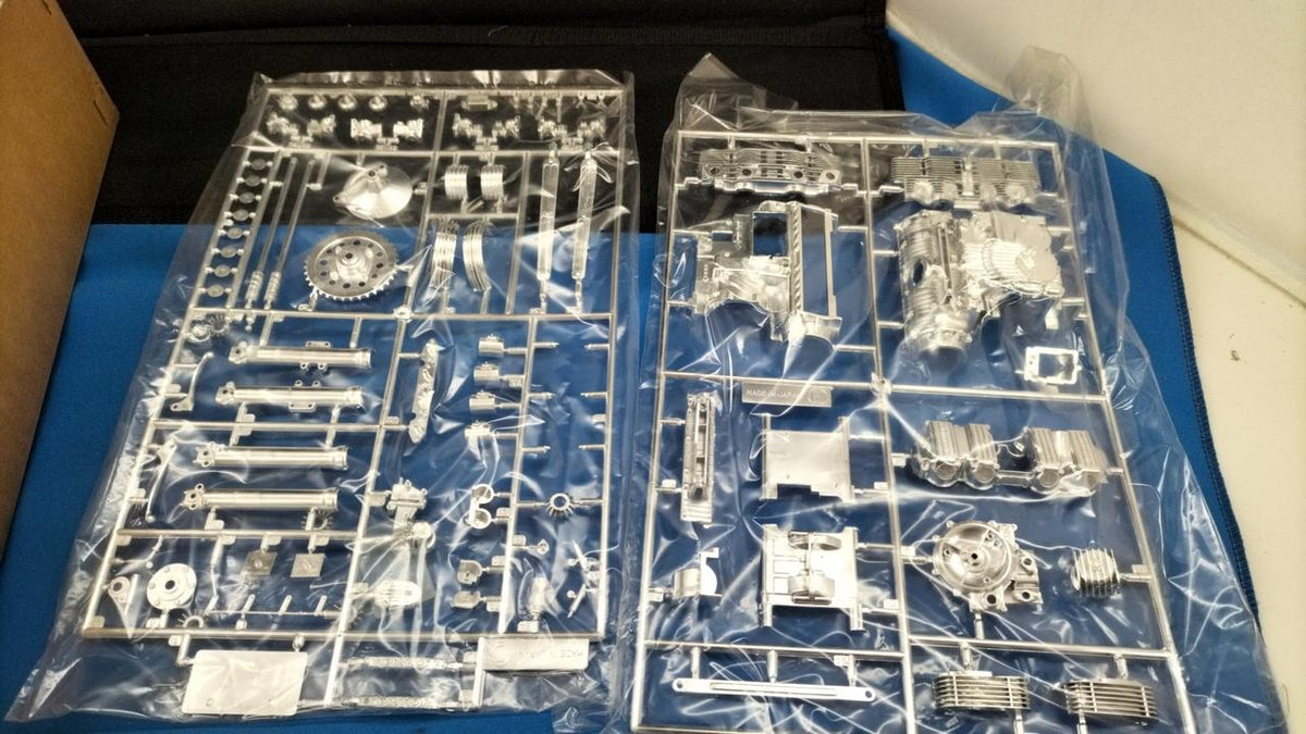 Tamiya HONDA CB750 POLICETYPE Big Scale Plastic Model - Banzai Thrifting | BanzaiHobby