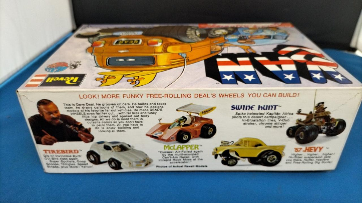 REVELL VAN Plastic Model - Banzai Thrifting | BanzaiHobby