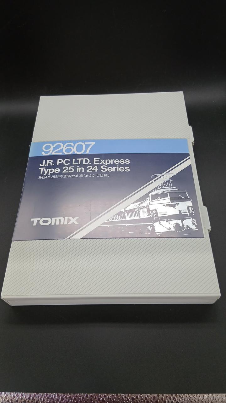 TOMIX JR 24 Series 25 Limited Express Sleeper Passenger Car (Asakaze Specification) 92607 - Banzai Thrifting | BanzaiHobby