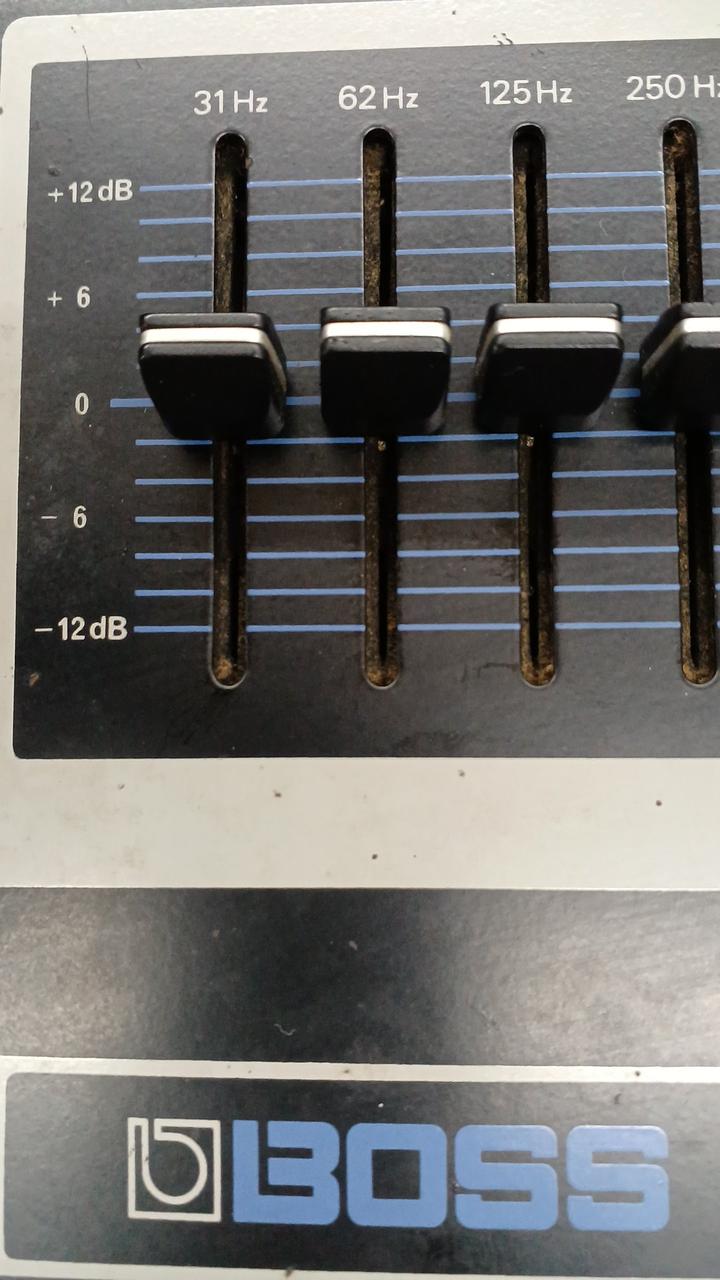 BOSS Graphic Equalizer GE-10 - Banzai Thrifting | BanzaiHobby