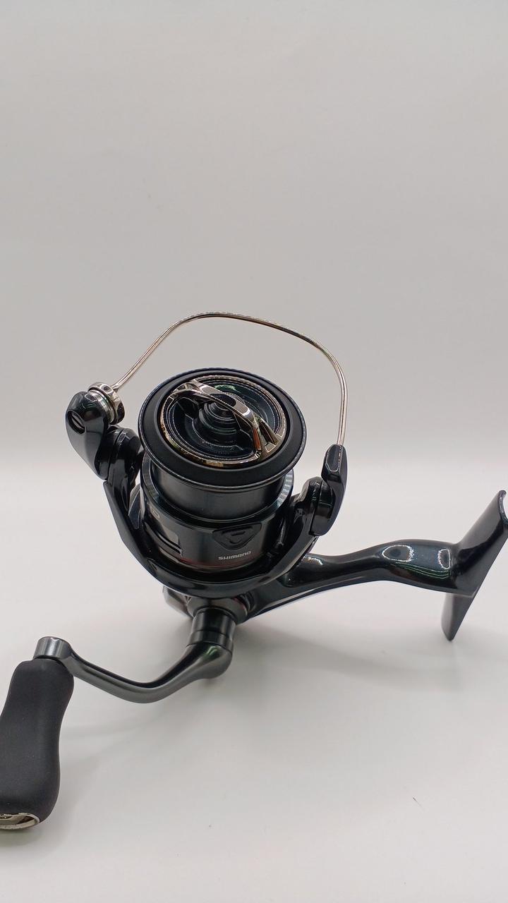 SHIMANO Spinning Reel 24 VANFORD C2000SHG-A 047021 - Banzai Thrifting | BanzaiHobby