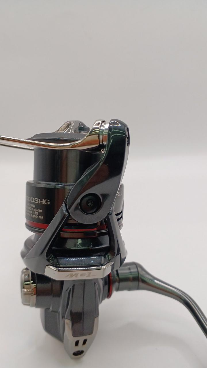 SHIMANO Spinning Reel 24 VANFORD C2000SHG-A 047021 - Banzai Thrifting | BanzaiHobby