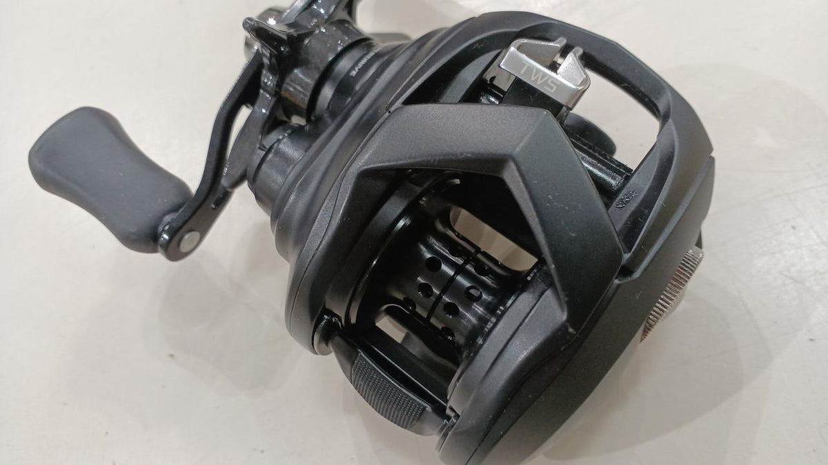 DAIWA Baitcasting Reels TATULA80 - Banzai Thrifting | BanzaiHobby