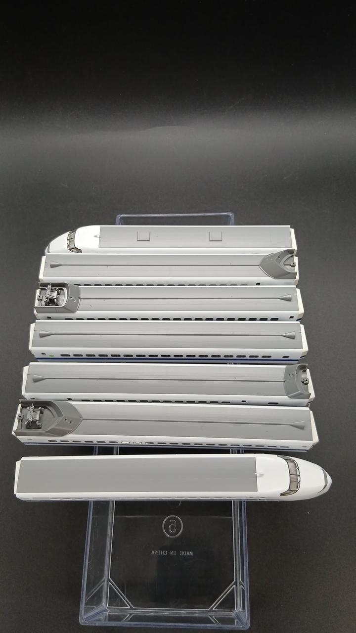 TOMIX JR300 Series Tokaido & Sanyo Shinkansen Nozomi Set (7-Car Set) 92639 - Banzai Thrifting | BanzaiHobby