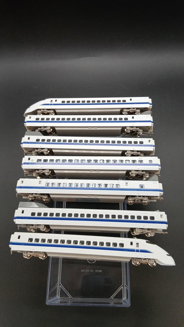 TOMIX JR300 Series Tokaido & Sanyo Shinkansen Nozomi Set (7-Car Set) 92639 - Banzai Thrifting | BanzaiHobby