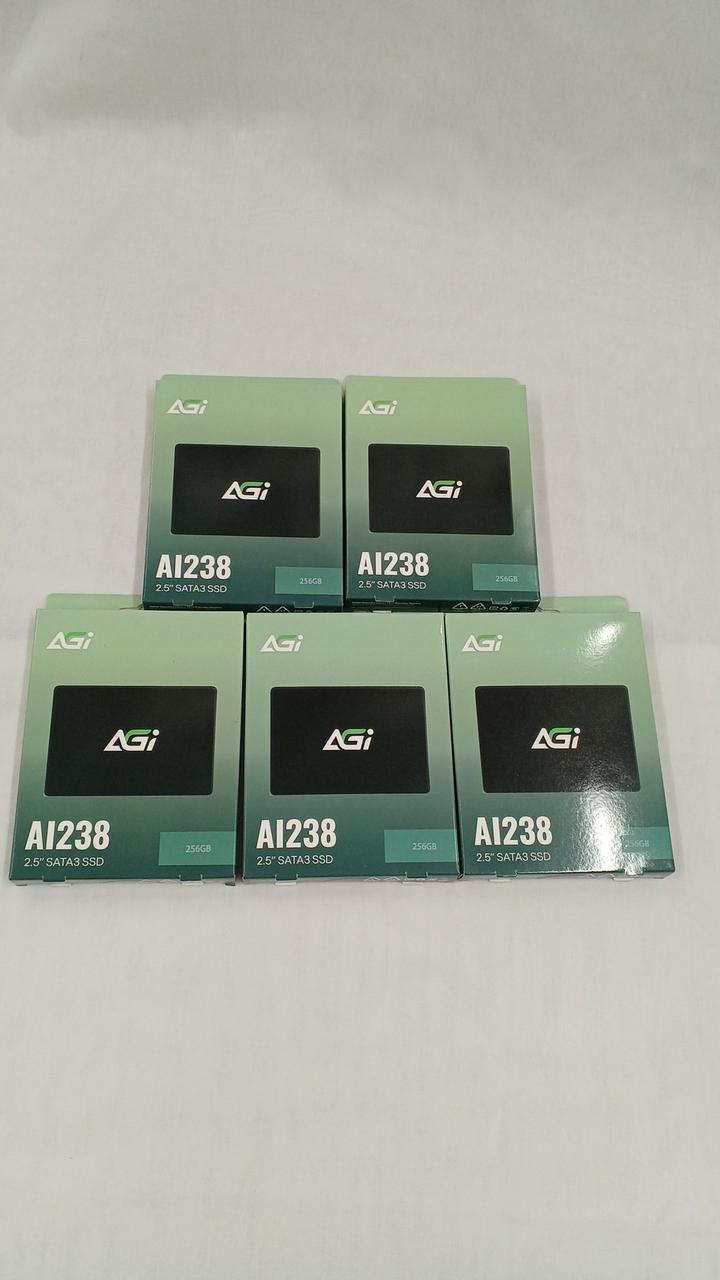 AGI Set of 5 SSDs 256GB × AGI256G25AI238-CB - Banzai Thrifting | BanzaiHobby