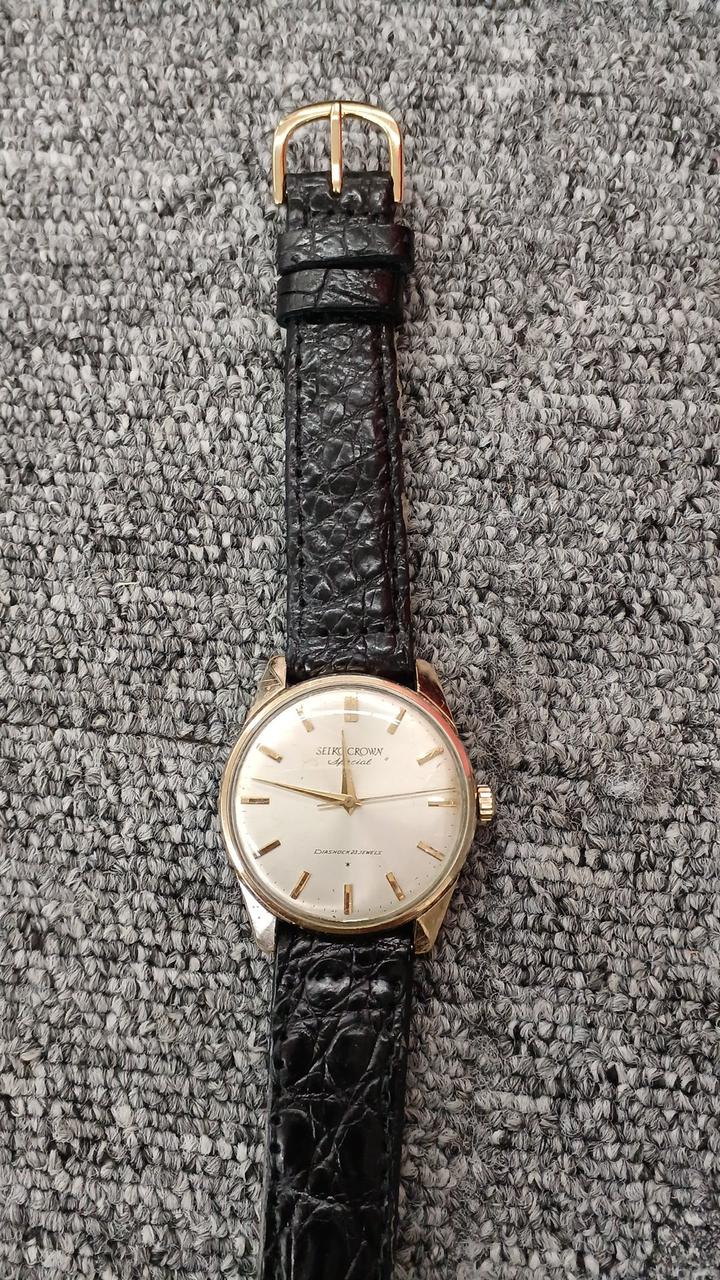 SEIKO CROWN Manual Winding Wristwatch - Banzai Thrifting | BanzaiHobby