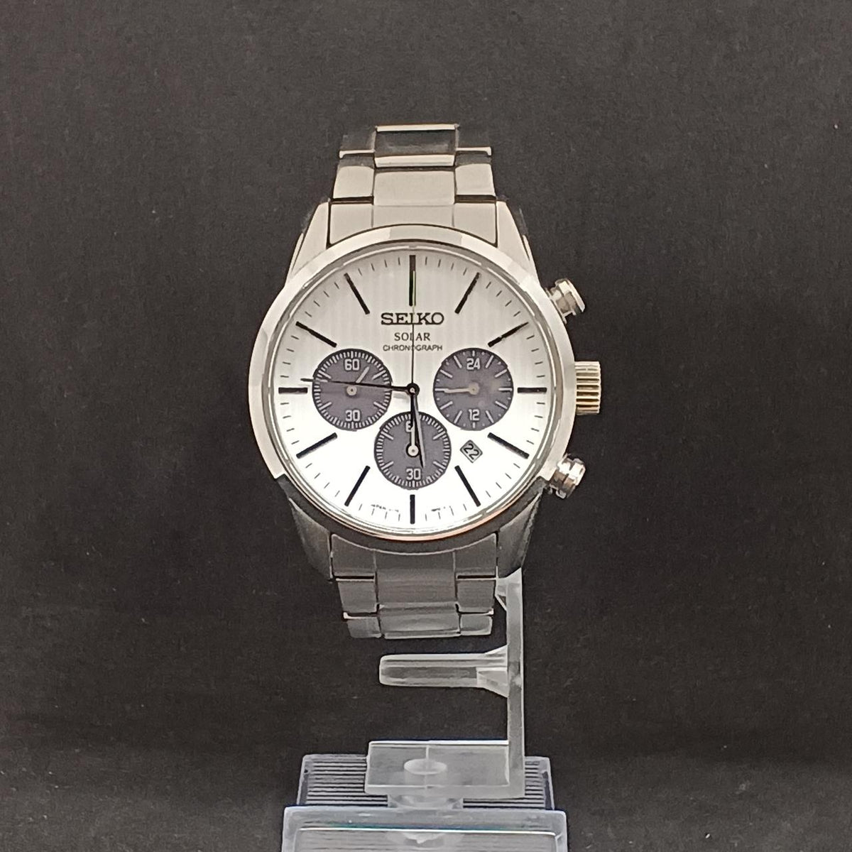 SEIKO Solar Wristwatch V175-0BJ0 - Banzai Thrifting | BanzaiHobby