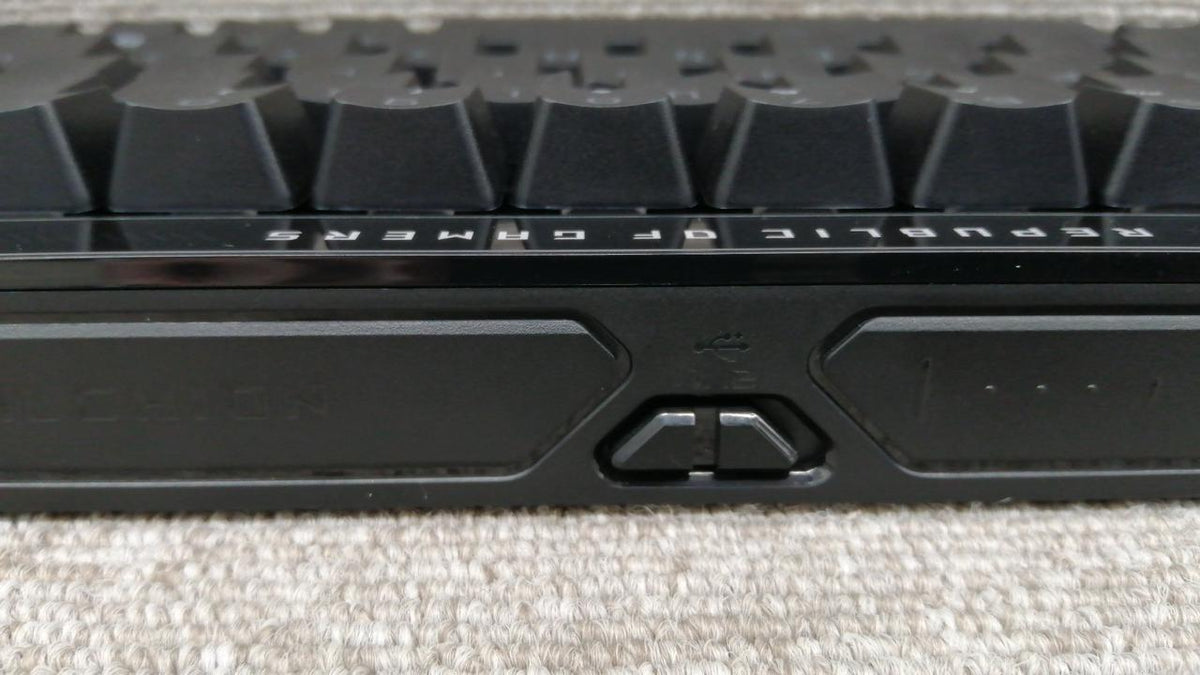 ASUS Gaming Keyboard M605 - Banzai Thrifting | BanzaiHobby
