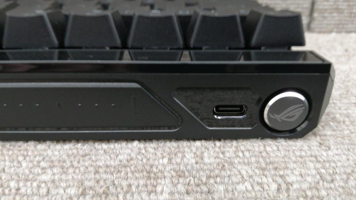 ASUS Gaming Keyboard M605 - Banzai Thrifting | BanzaiHobby