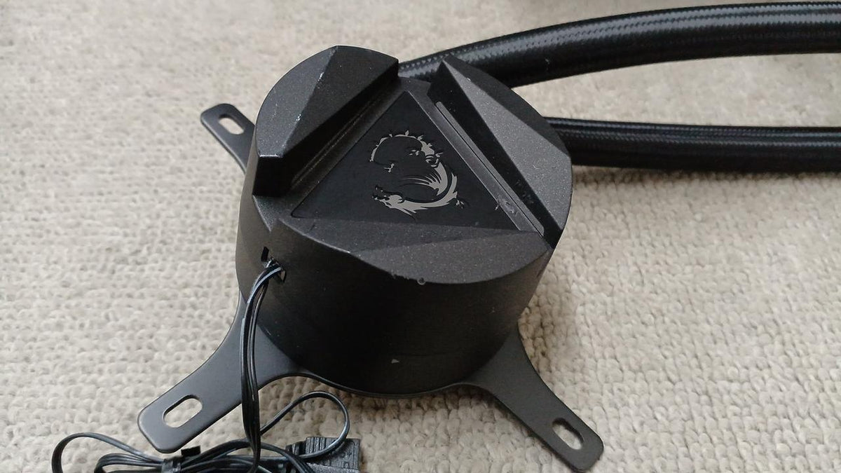 MSI CPU Cooler MAG CORELIQUID 240R V2 - Banzai Thrifting | BanzaiHobby