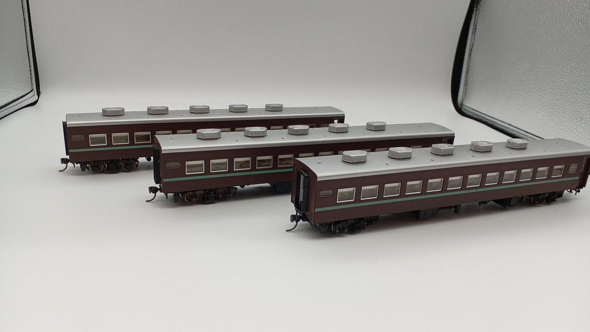 TOMIX HO Gauge HO-003 Tatami Passenger Car Slot 81 Series (Brown) - Banzai Thrifting | BanzaiHobby