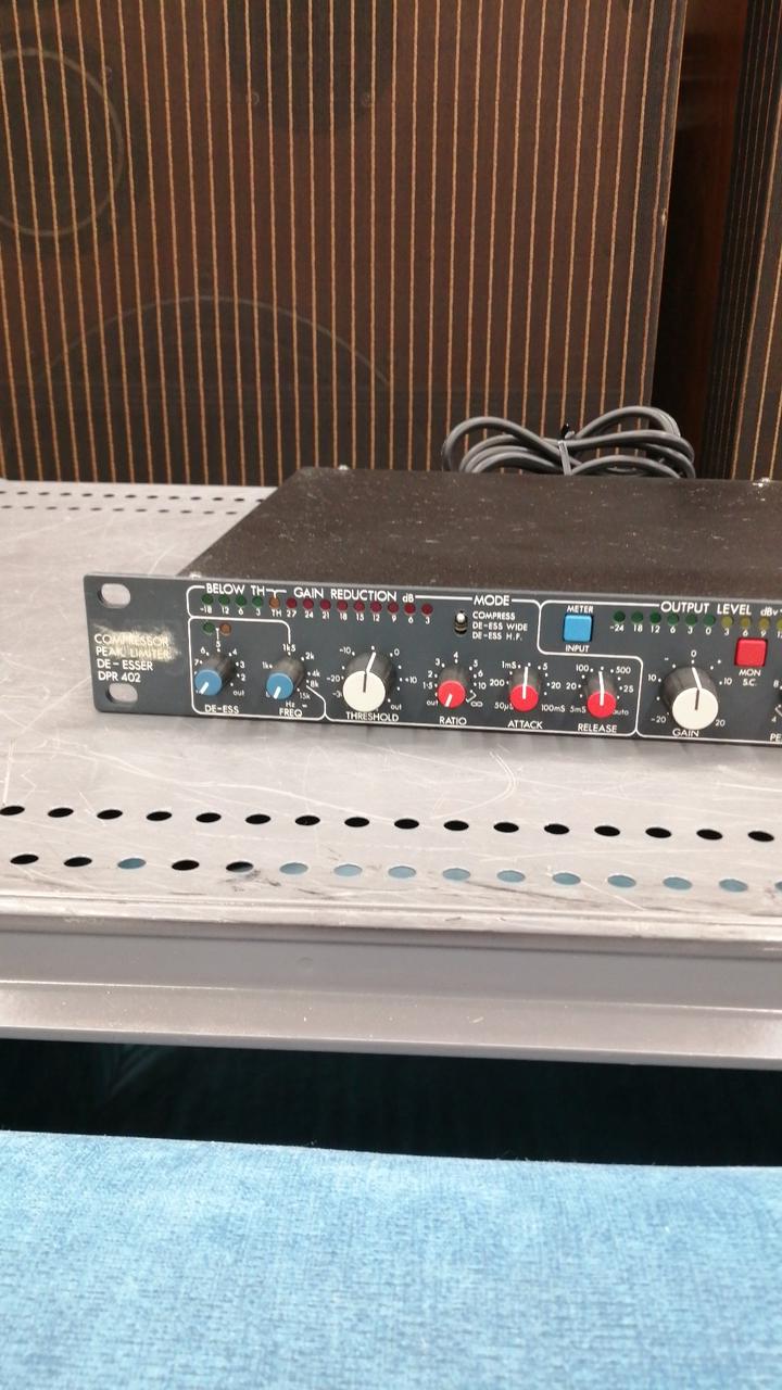 BSS Compressor DPR-402 - Banzai Thrifting | BanzaiHobby