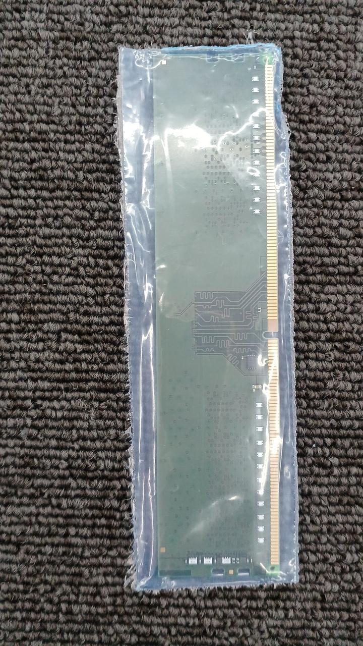 KINGSTON DDR4 Desktop Memory KVR26N19S8/8 - Banzai Thrifting | BanzaiHobby