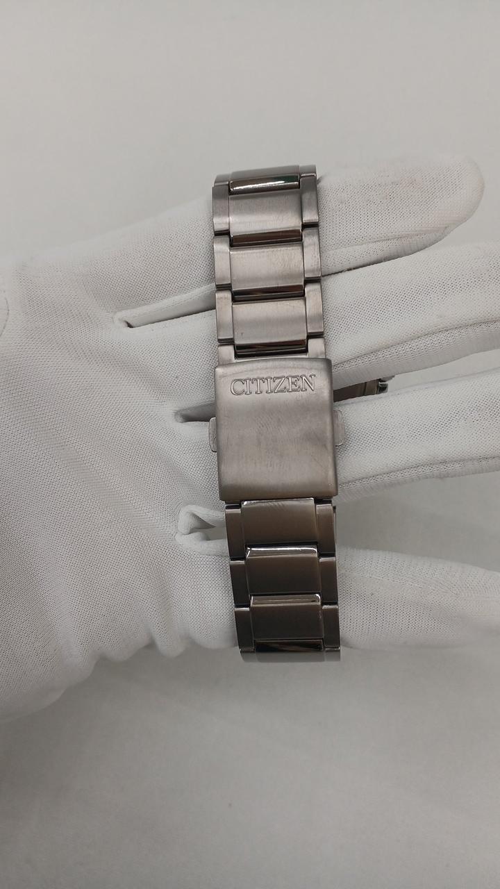 CITIZEN Eco-Drive H100-S098335 - Banzai Thrifting | BanzaiHobby
