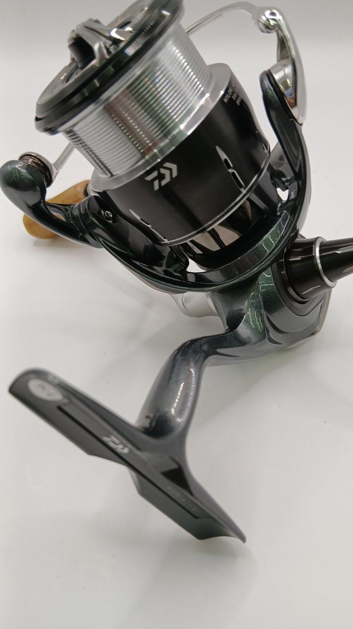 DAIWA Spinning Reel 24 LUVIAS LT2500S 388972 - Banzai Thrifting | BanzaiHobby