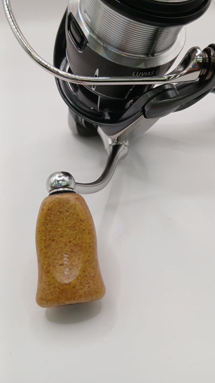 DAIWA Spinning Reel 24 LUVIAS LT2500S 388972 - Banzai Thrifting | BanzaiHobby