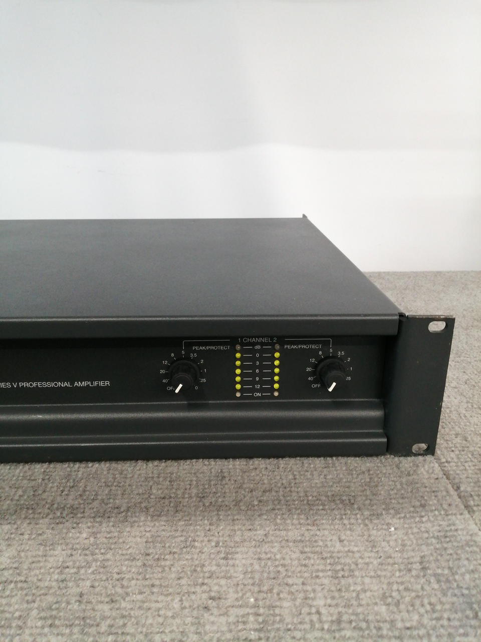BOSE PA Power Amplifier 1800 SERIES V - Banzai Thrifting | BanzaiHobby