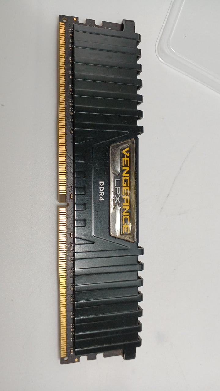 CORSAIR PC memory (set of 2) CMK32GX4M2D3600C18 - Banzai Thrifting | BanzaiHobby